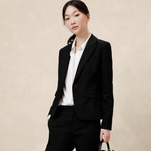 Banana Republic Classic One-Button Womens Blazer in Black